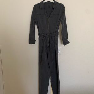 Universal thread jumpsuit
